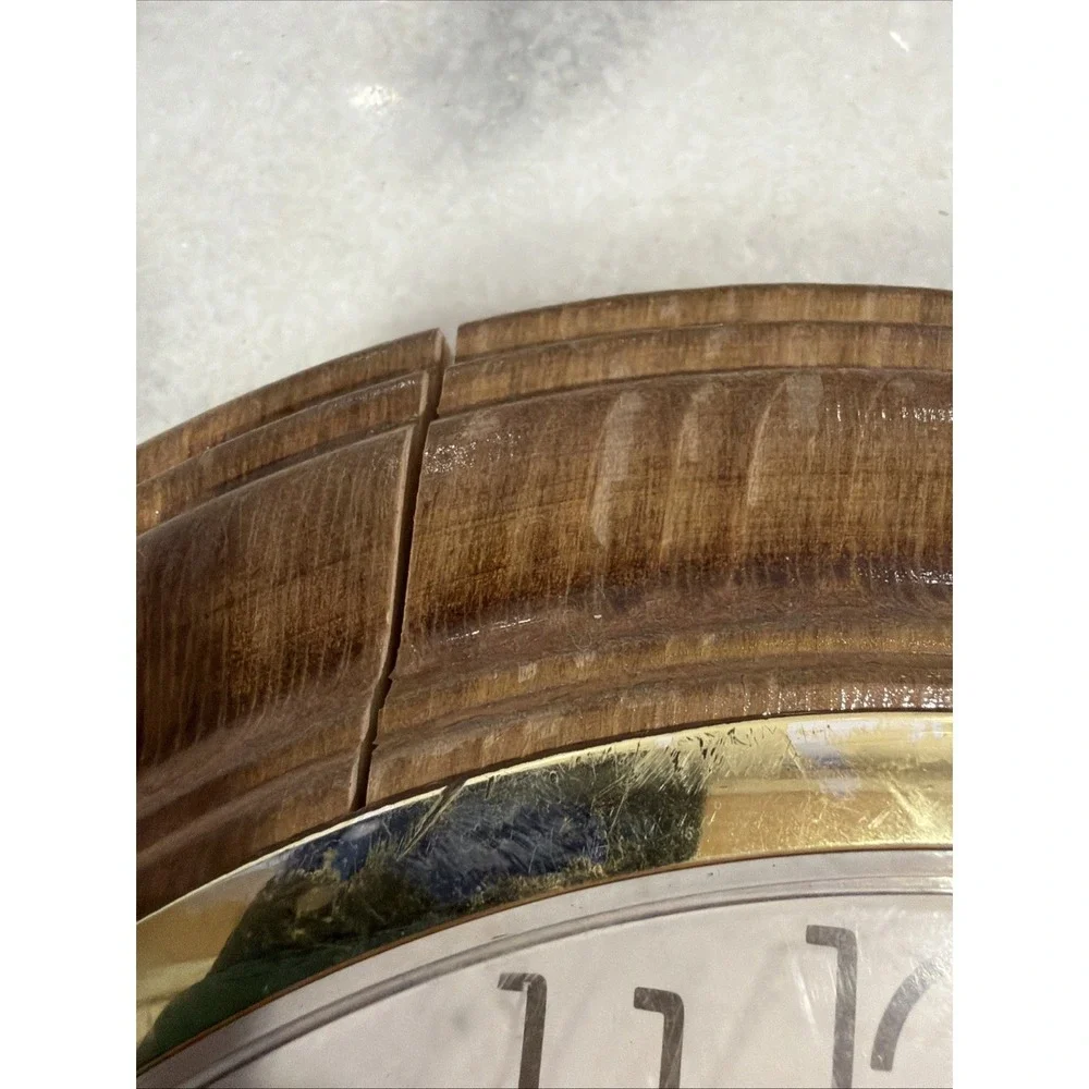 Sunbeam Oak With Gold Trim Quartz Round Wall Clock 11